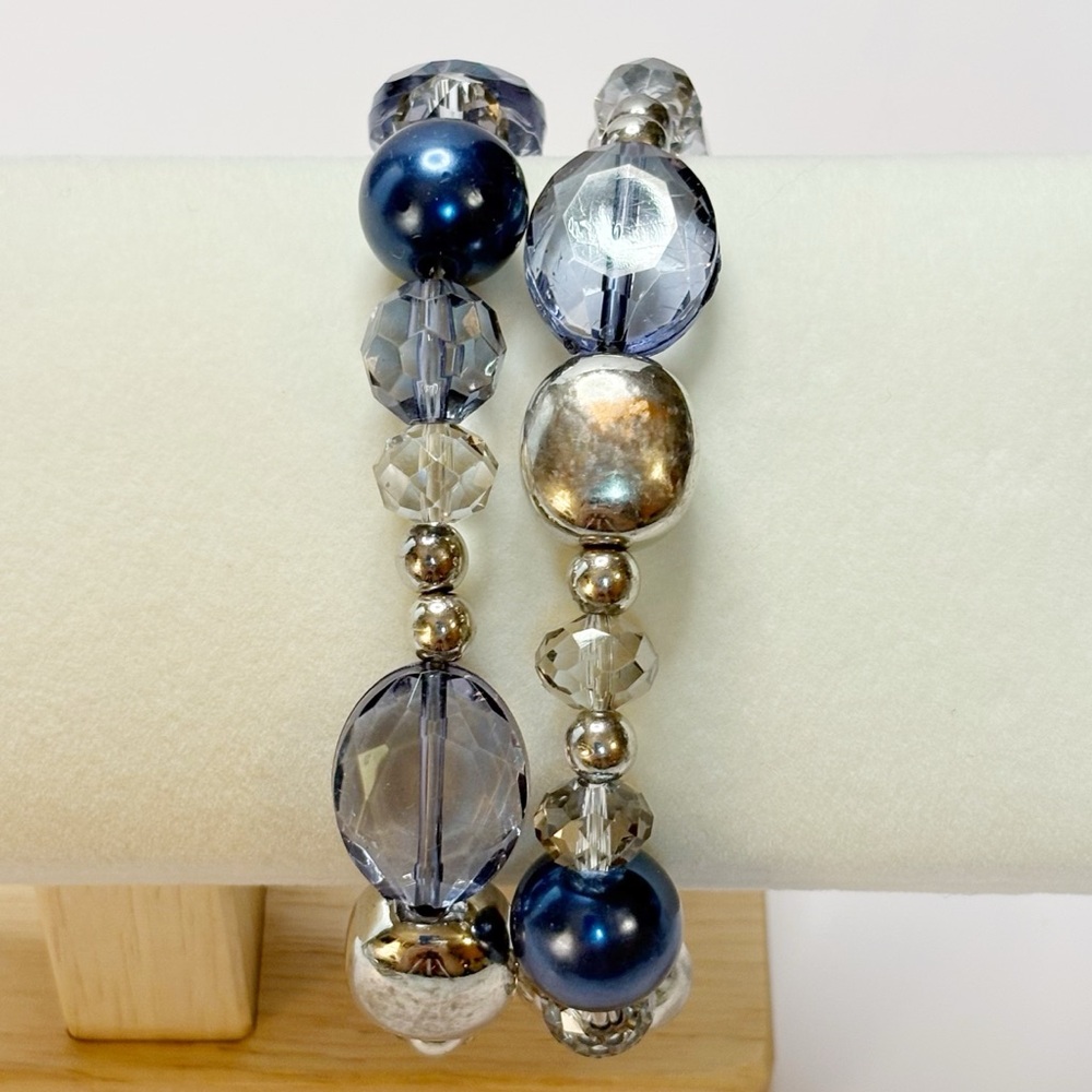 EUC Blue & Silver Beaded Stretch Bracelet Set